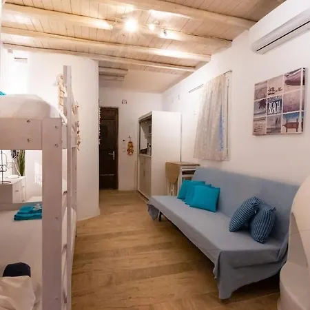 Seafarer's Apartment *
